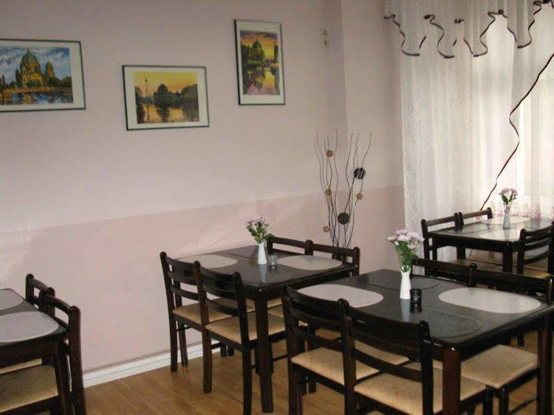 Gasthof Hotel-pension Am Savignyplatz 2*