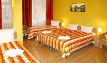 Gasthof Hotel-pension Am Savignyplatz 2*