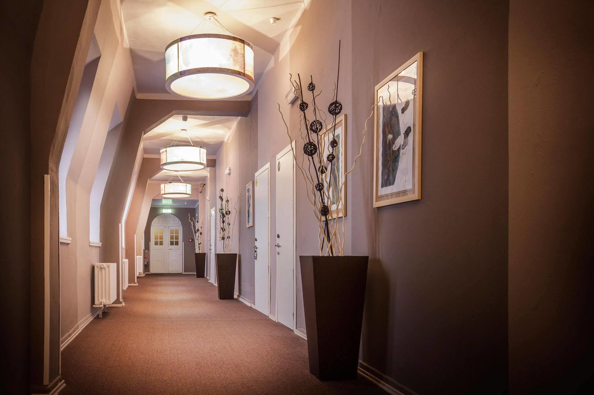Und Hotel