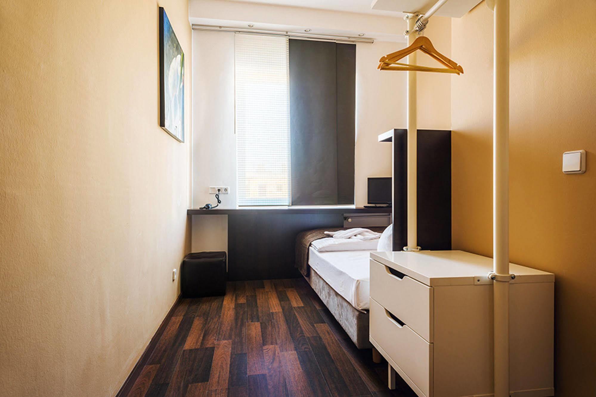 Hotel Apple City 3*