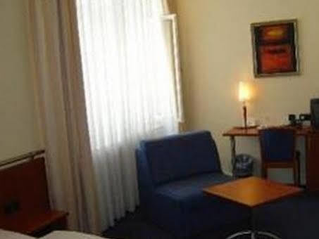 Kurfuerst Am Kurfuerstendamm Hotel Berlin