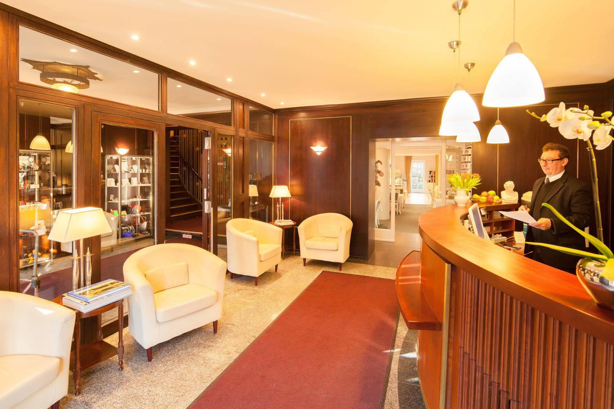 Brandies An Der Messe Hotel