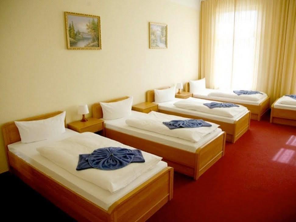 Ai Koenigshof 3* Berlin