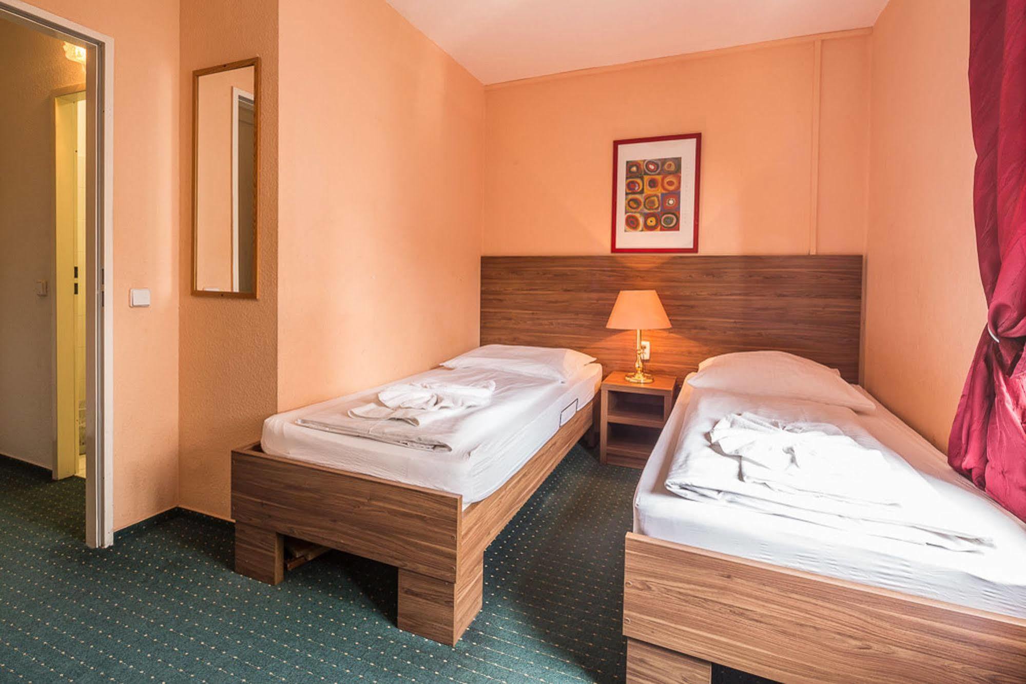 Hotel City Ansbach Am Kadewe 3*