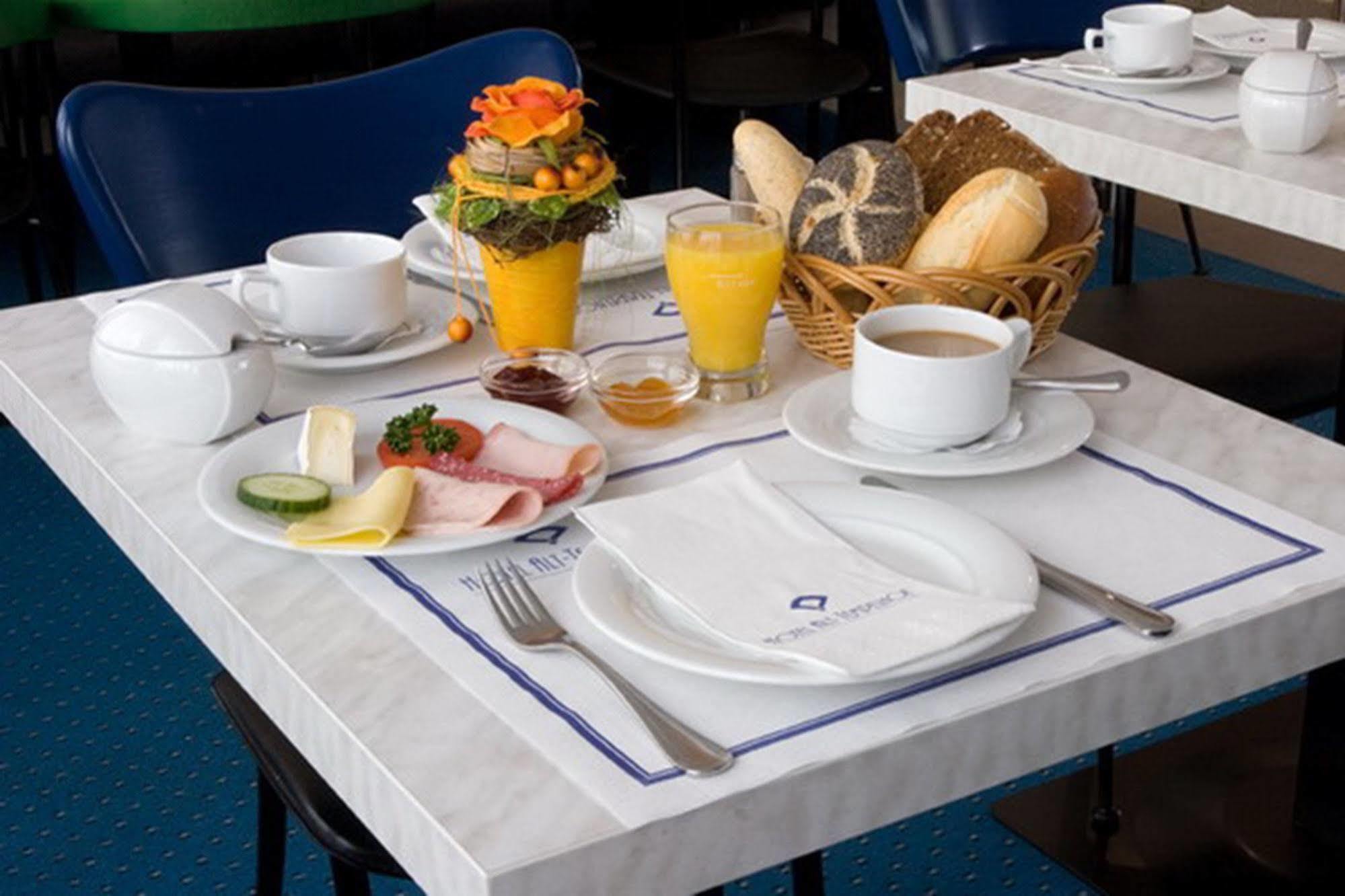 Hotel Alt Tempelhof 3*
