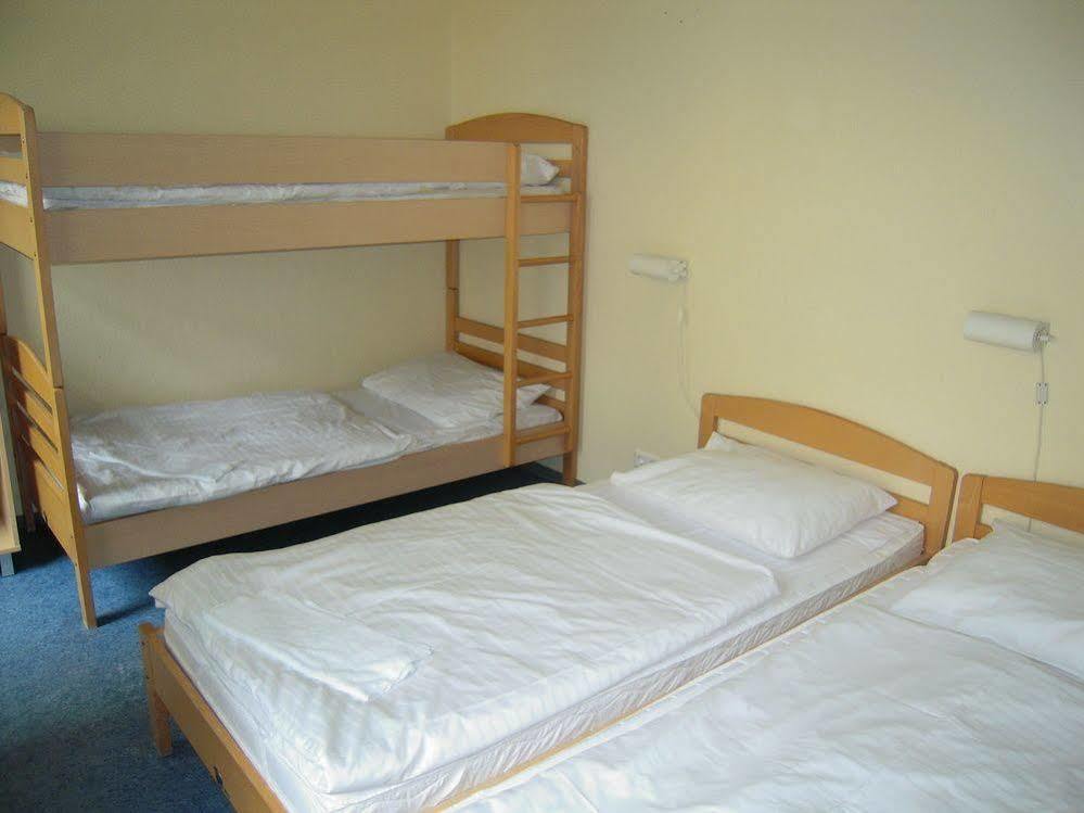 Acama & Schoeneberg Hotel 2*