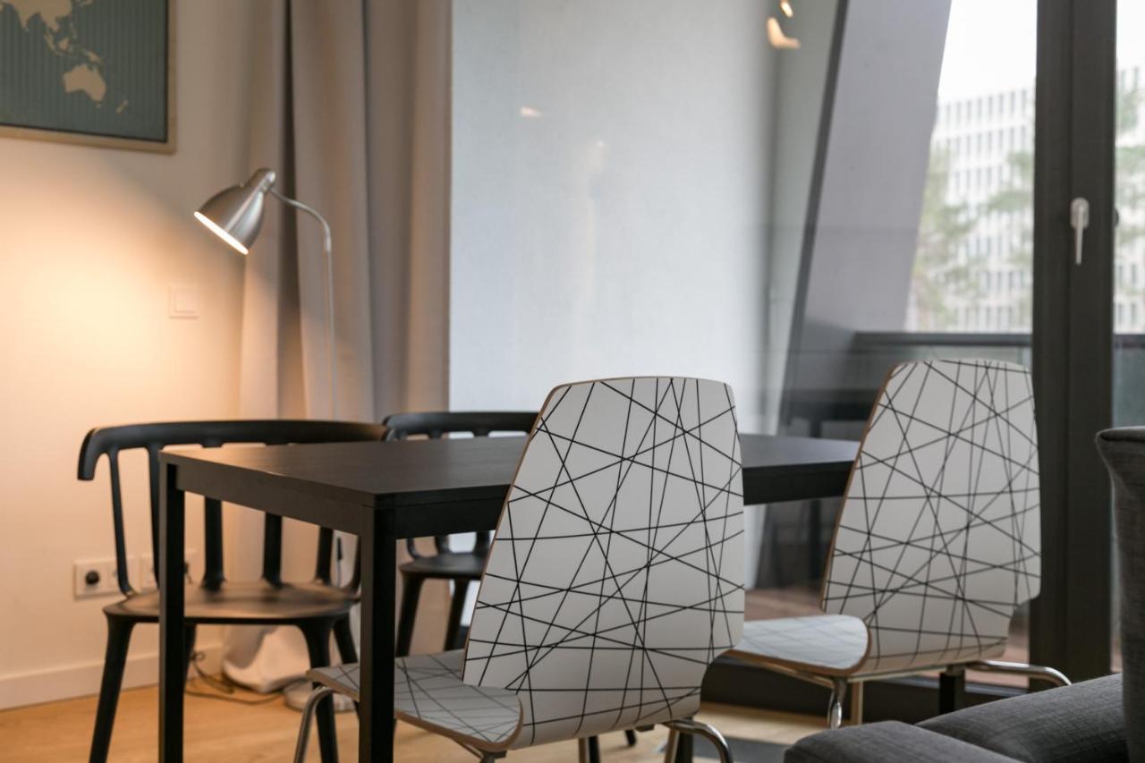Modern Holiday In Sapphire By D. Libeskind Apartment