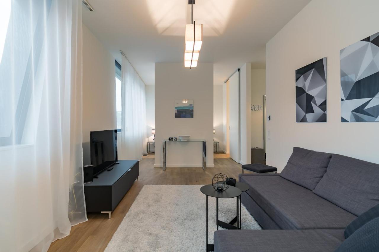 Apartment Modern Holiday In Sapphire By D. Libeskind