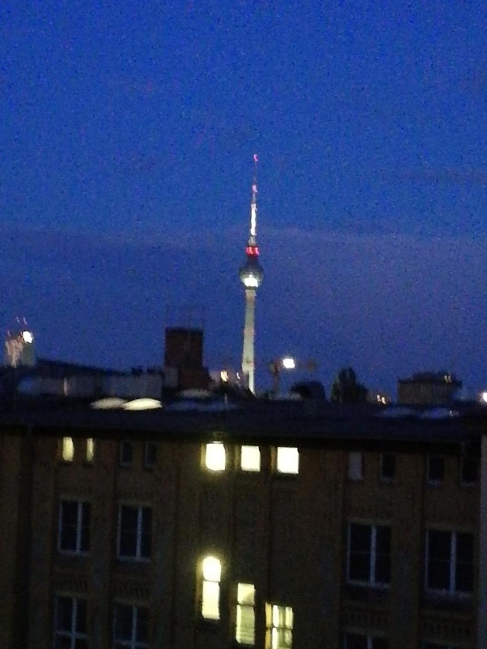 Holiday Near Central Station Apartment