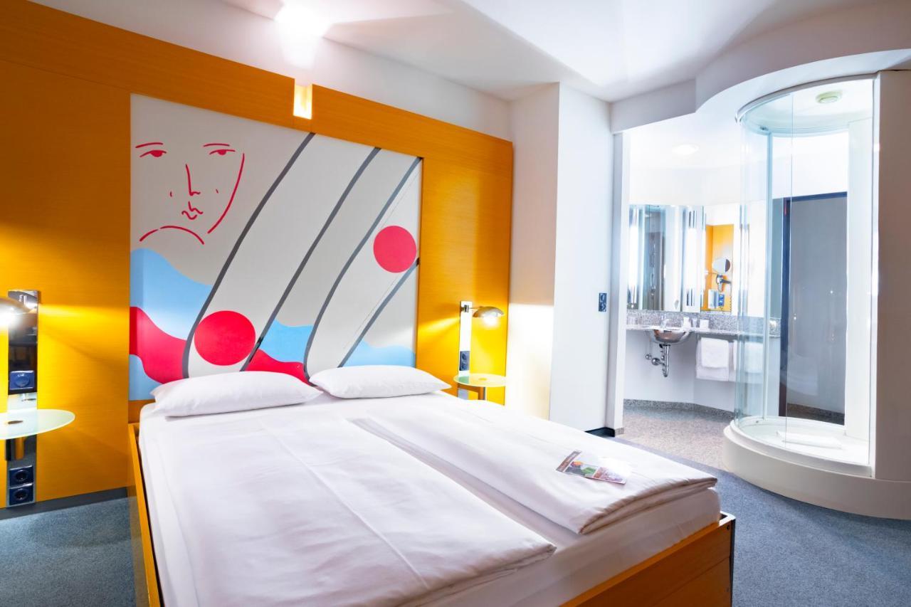 Ostbahnhof Hotel 4*