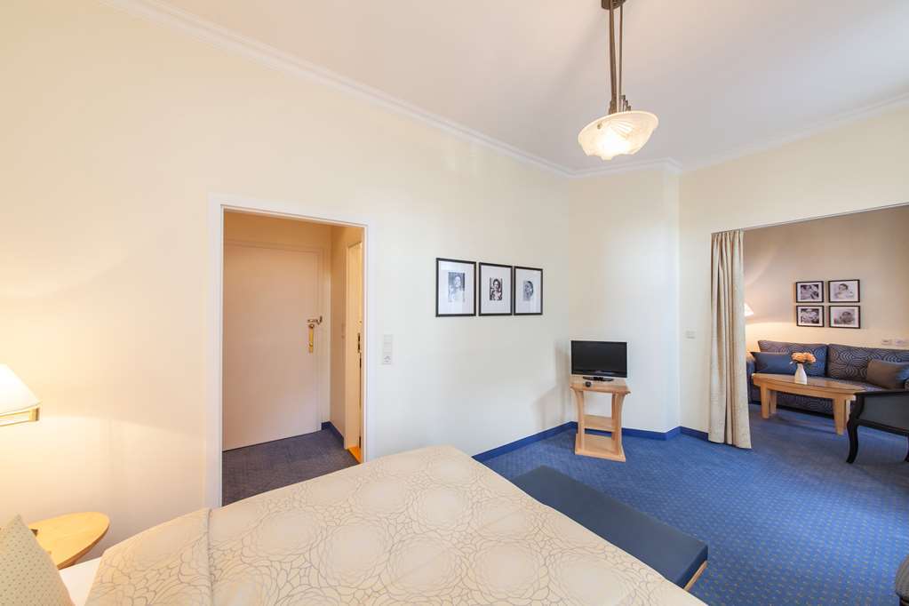 Hotel Kronprinz 3*