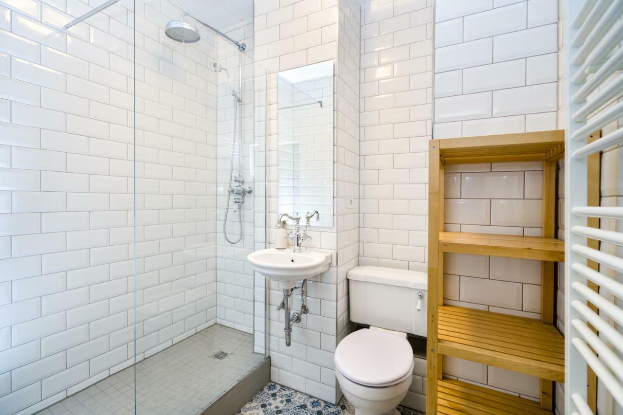 The Rheinsberger - Cosy 2br One Living Up To 6 *
