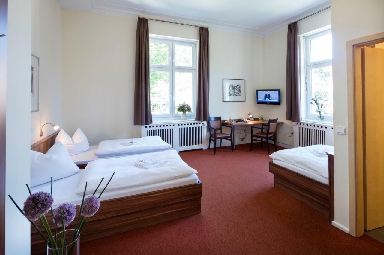 Hotel Europaeische Akademie 3*