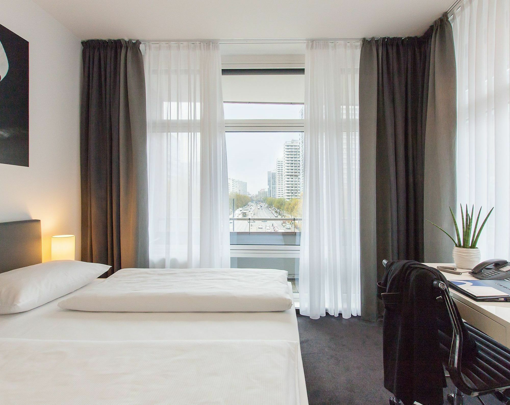Garner - Gendarmenmarkt By Ihg