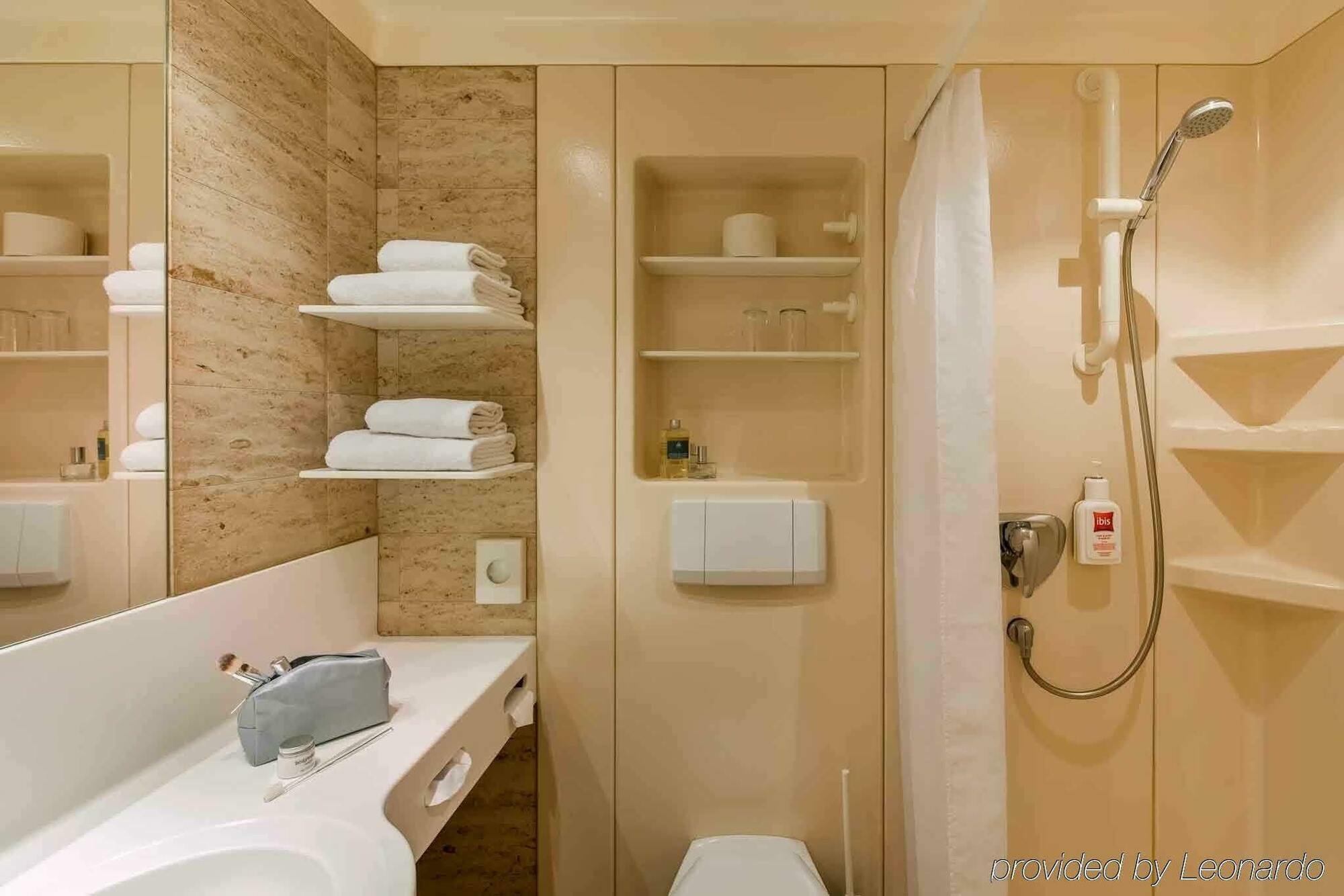 Hotel Ibis Sued 3*