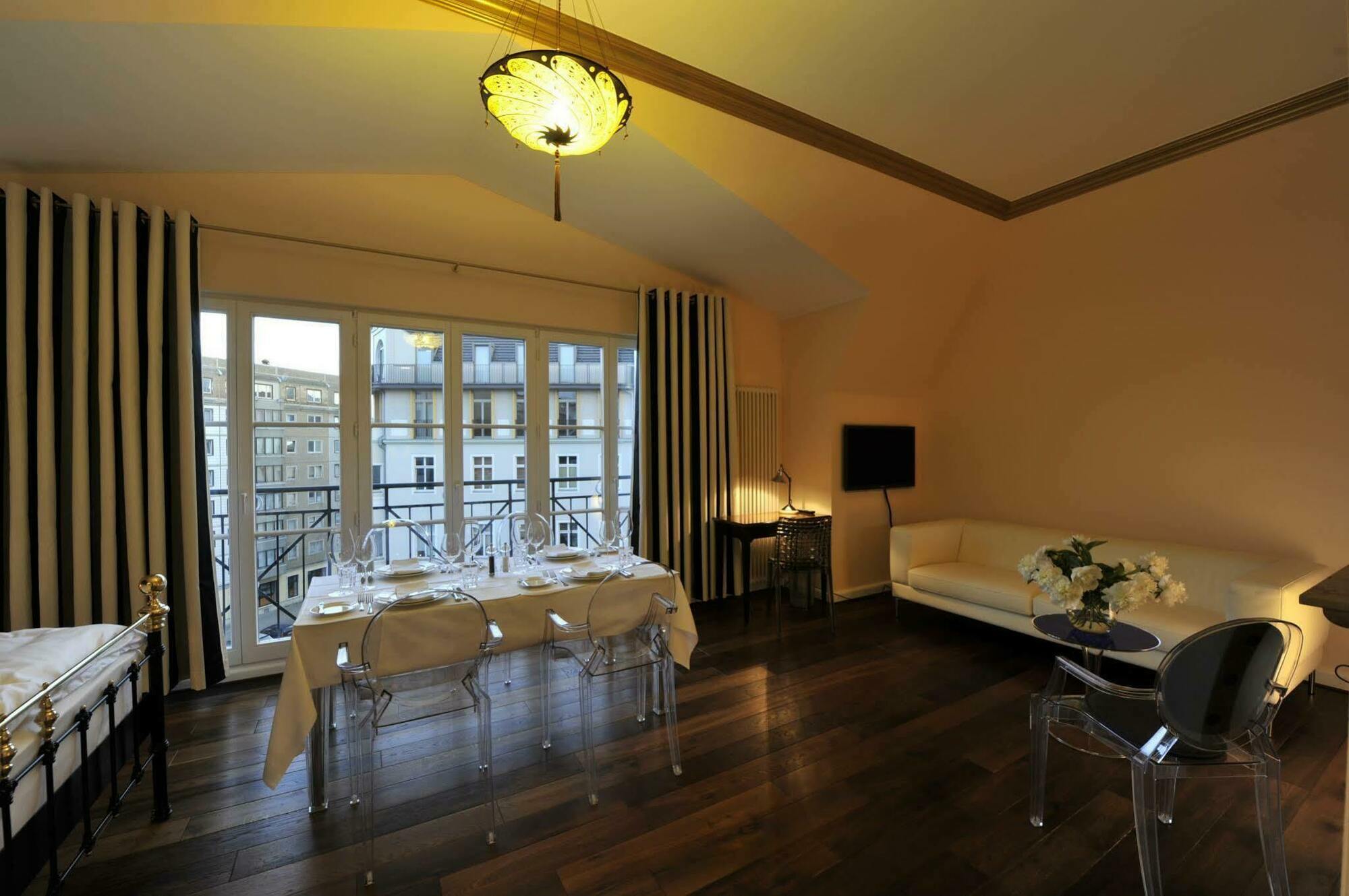 Bob W Mitte Aparthotel 4*