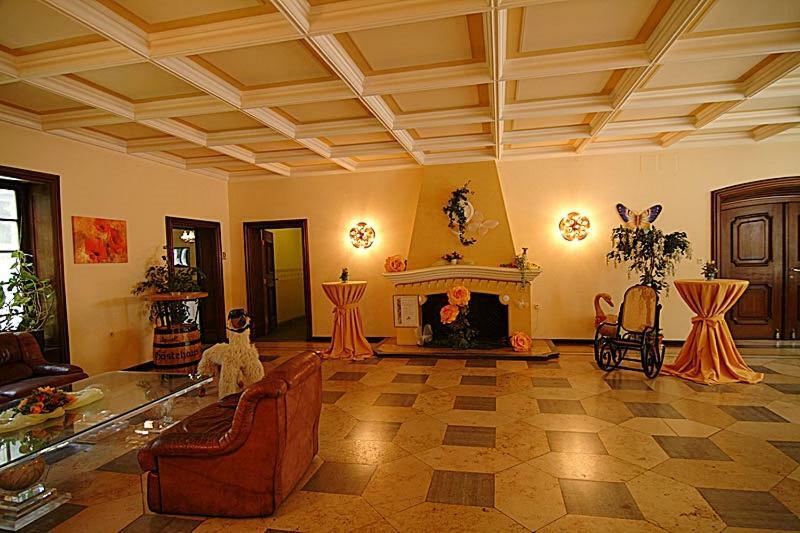 Gaestehaus Der Polizei Kro 3*