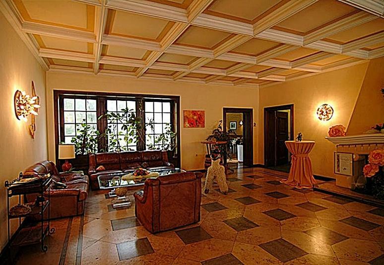 Kro Gaestehaus Der Polizei 3*