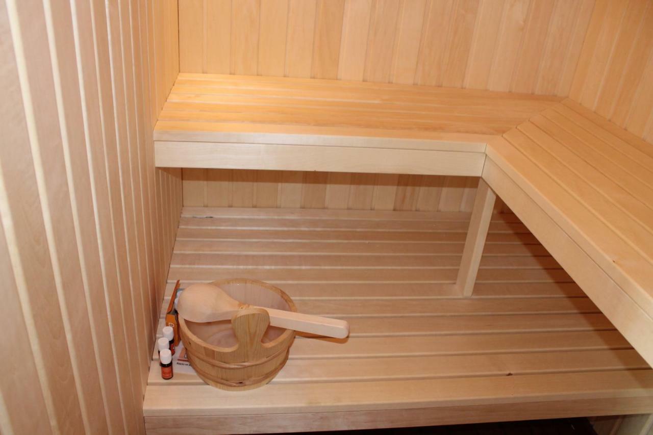 Bådhotel Hausboot Deluxe *