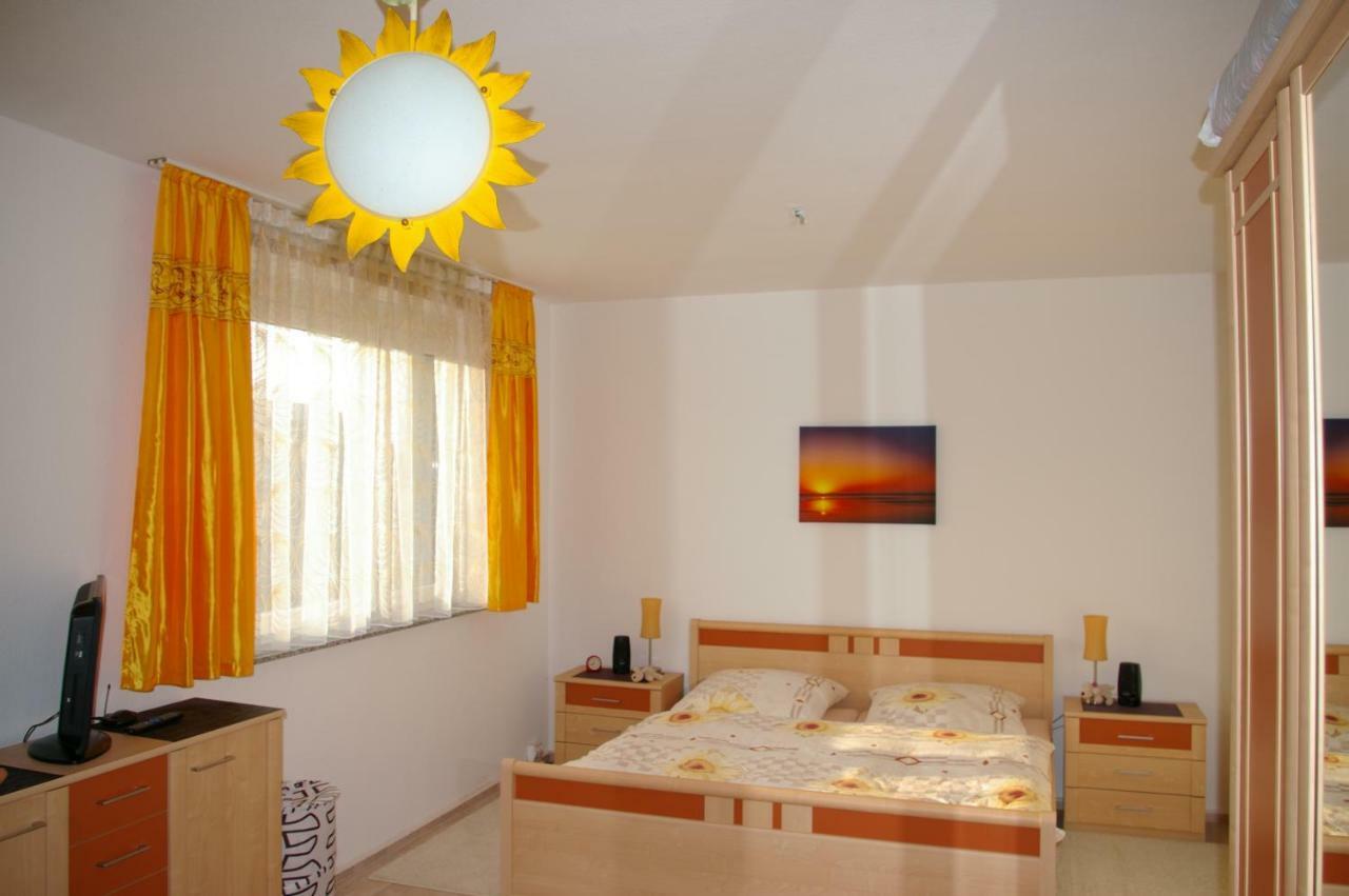 2-zimmer-ferienwohnung Gärten Der Welt Berlin