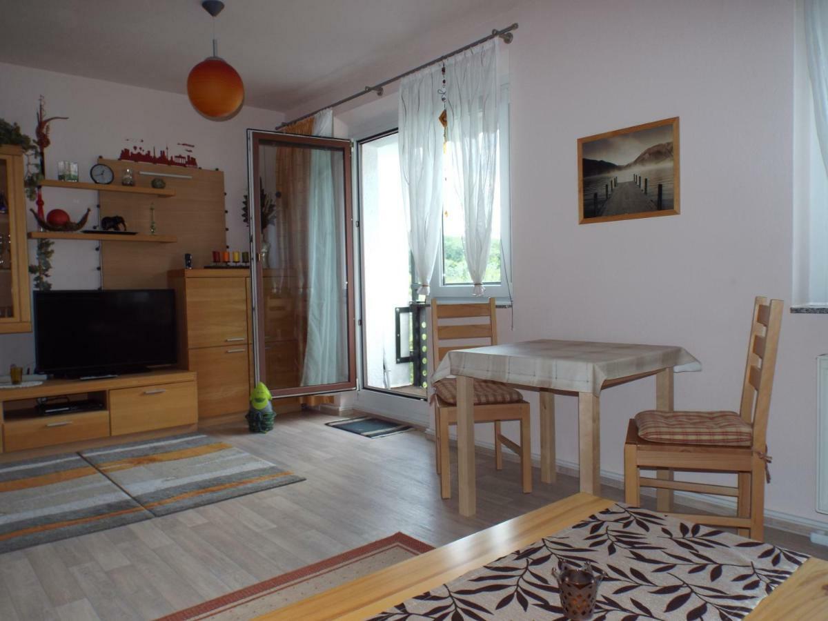 2-zimmer-ferienwohnung Gärten Der Welt * Berlin