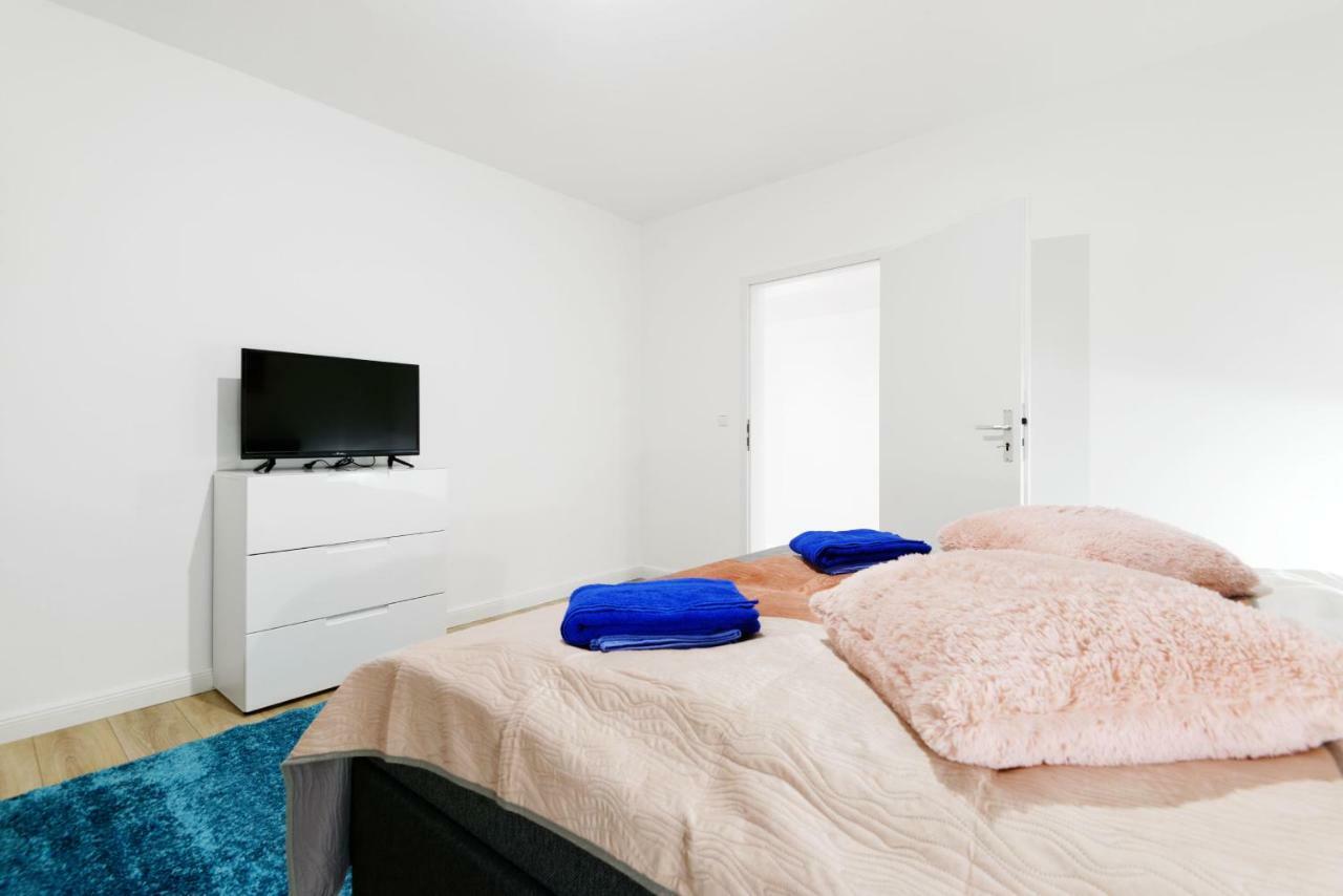 Big Apt. Potsdamer Platz Apartment