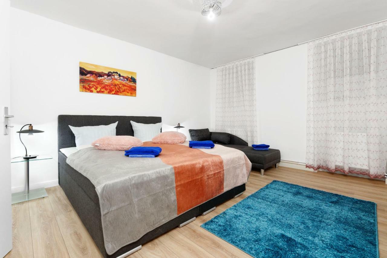 Big Apt. Potsdamer Platz Apartment