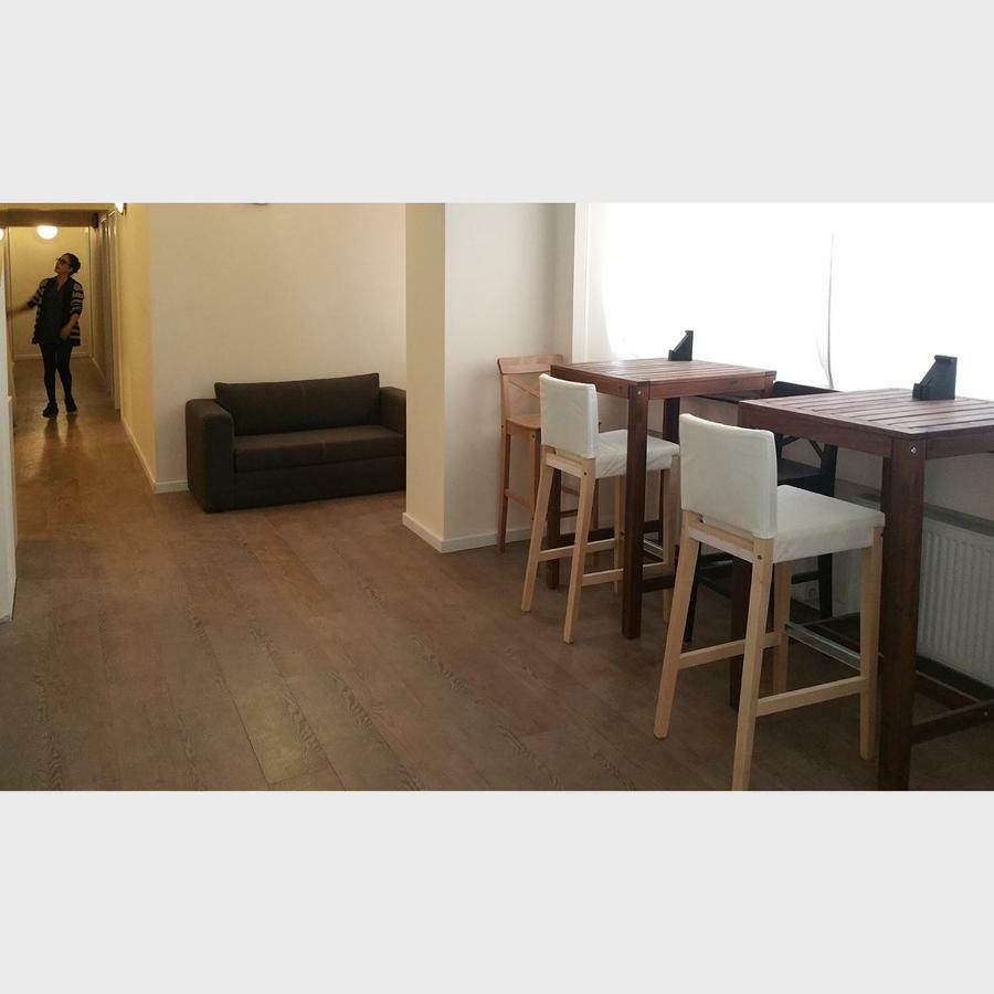 Lodgecity - Private B Hostel