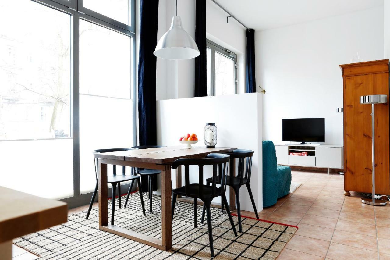 Swine By Rockchair L Superhost Status L Cozy Family & Business Flair In Center 