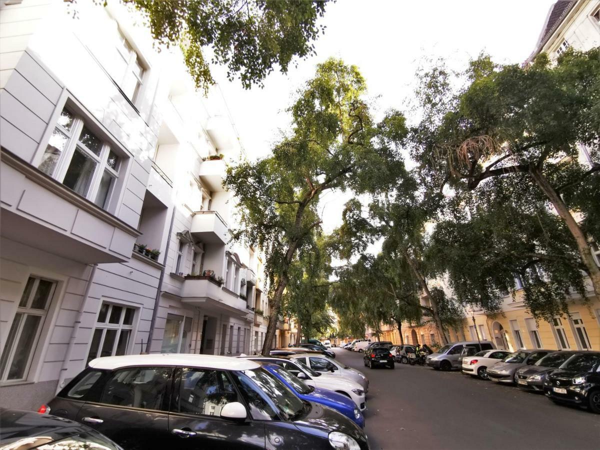 Kvh By Rockchair L Superhost Status L Boxspringbett Am Schloss Charlottenburg Welcomes You! Apartment Berlin