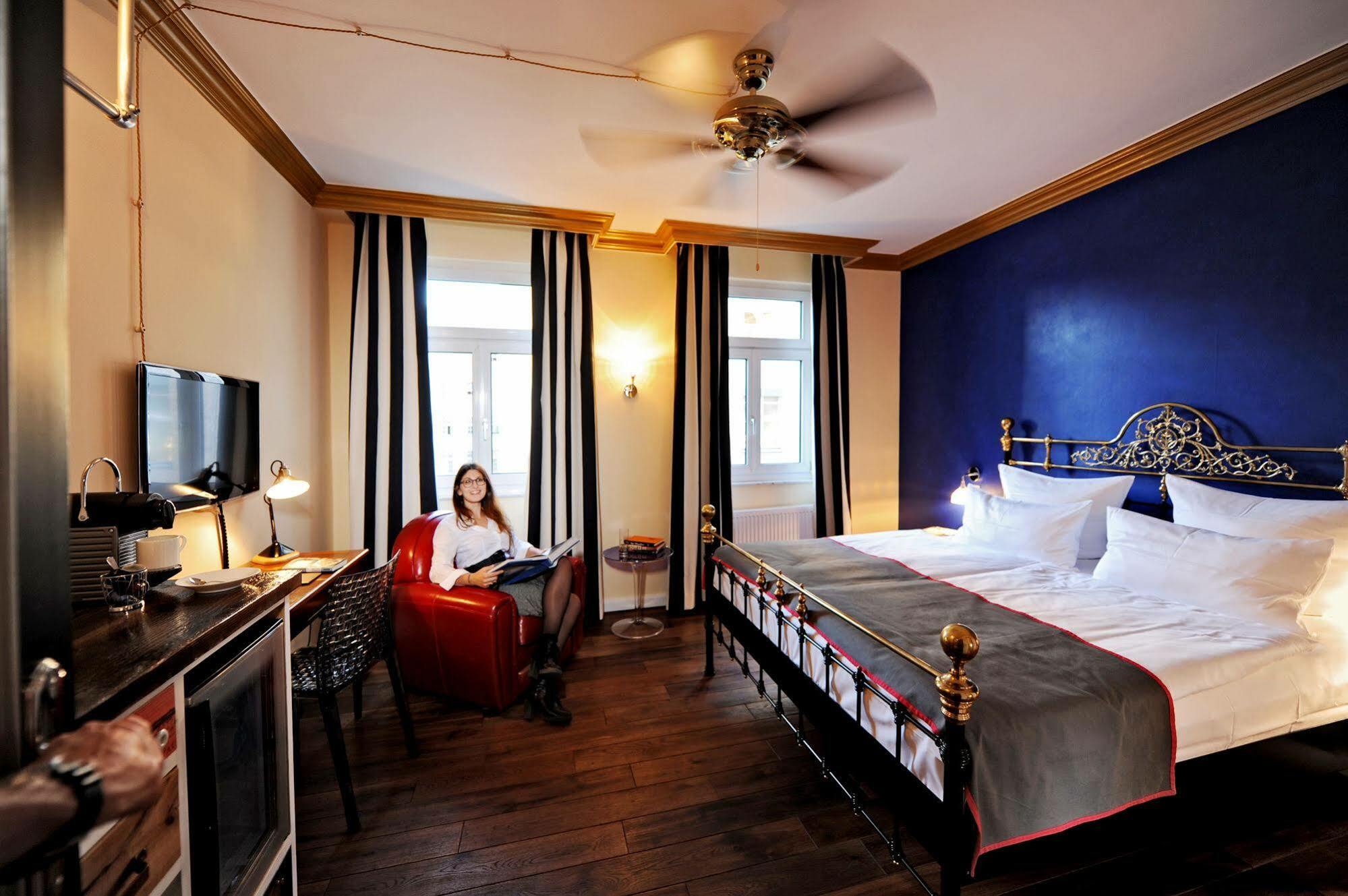 Bob W Mitte Aparthotel 4*