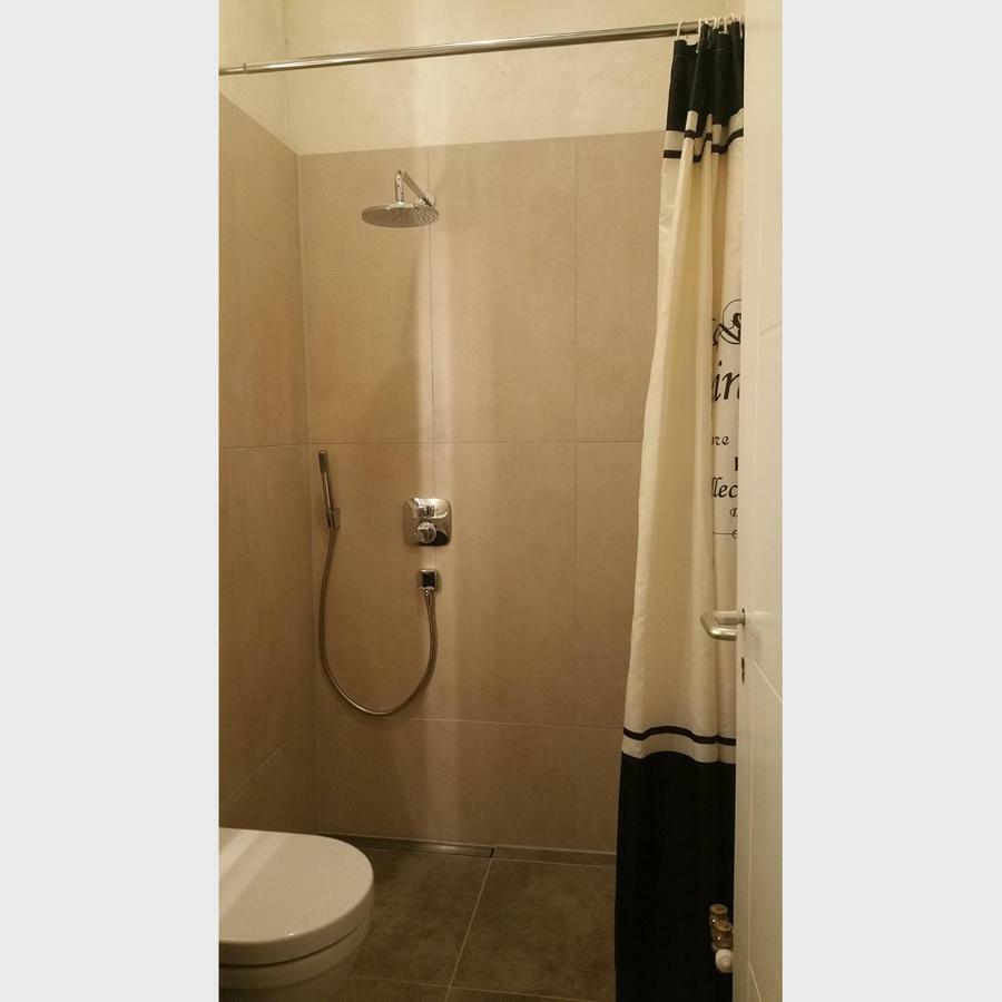Lodgecity - Private B Hostel *