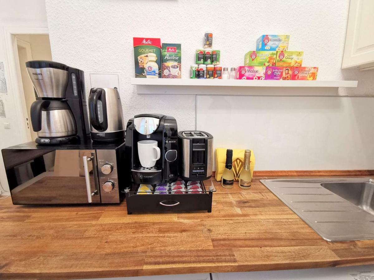 Apartment Kvh By Rockchair L Superhost Status L Boxspringbett Am Schloss Charlottenburg Welcomes You!