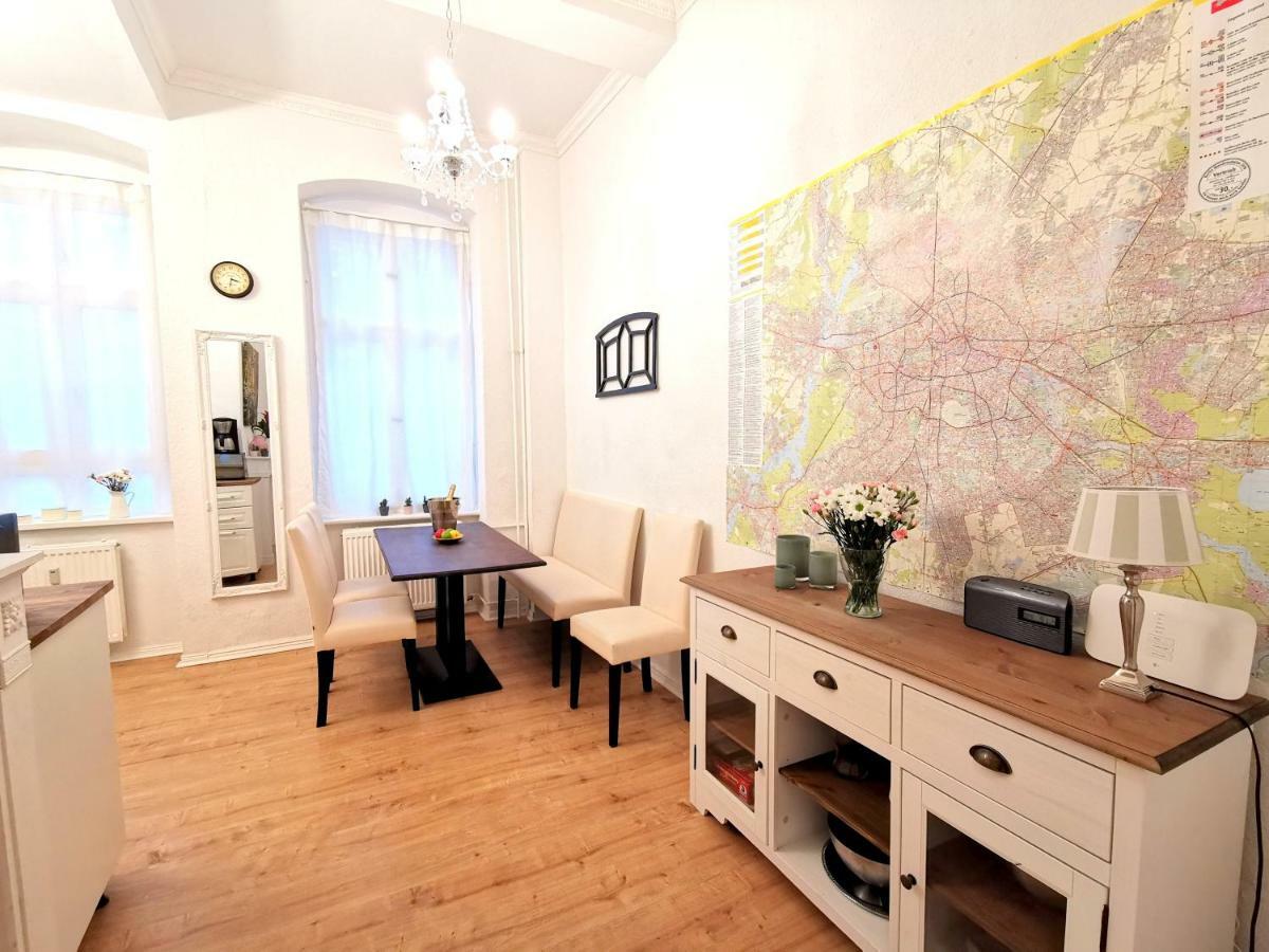 Apartment Kvh By Rockchair L Superhost Status L Boxspringbett Am Schloss Charlottenburg Welcomes You! *