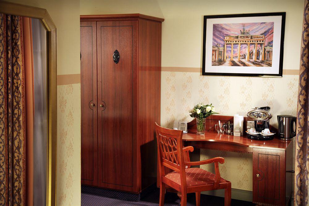 Hotel Altberlin Am Potsdamer Platz 3*