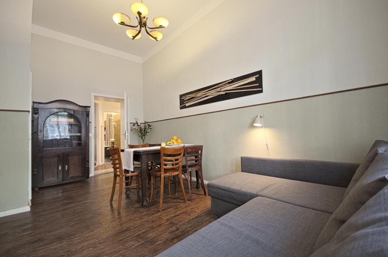 Mit 2 Baedern Apartment Berlin