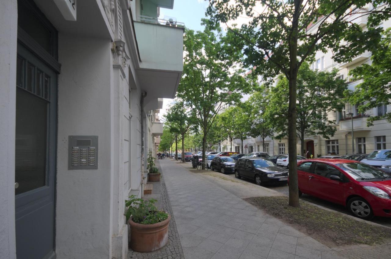 Mit 2 Baedern * Berlin