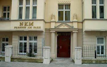 Hotel Am Park 3*