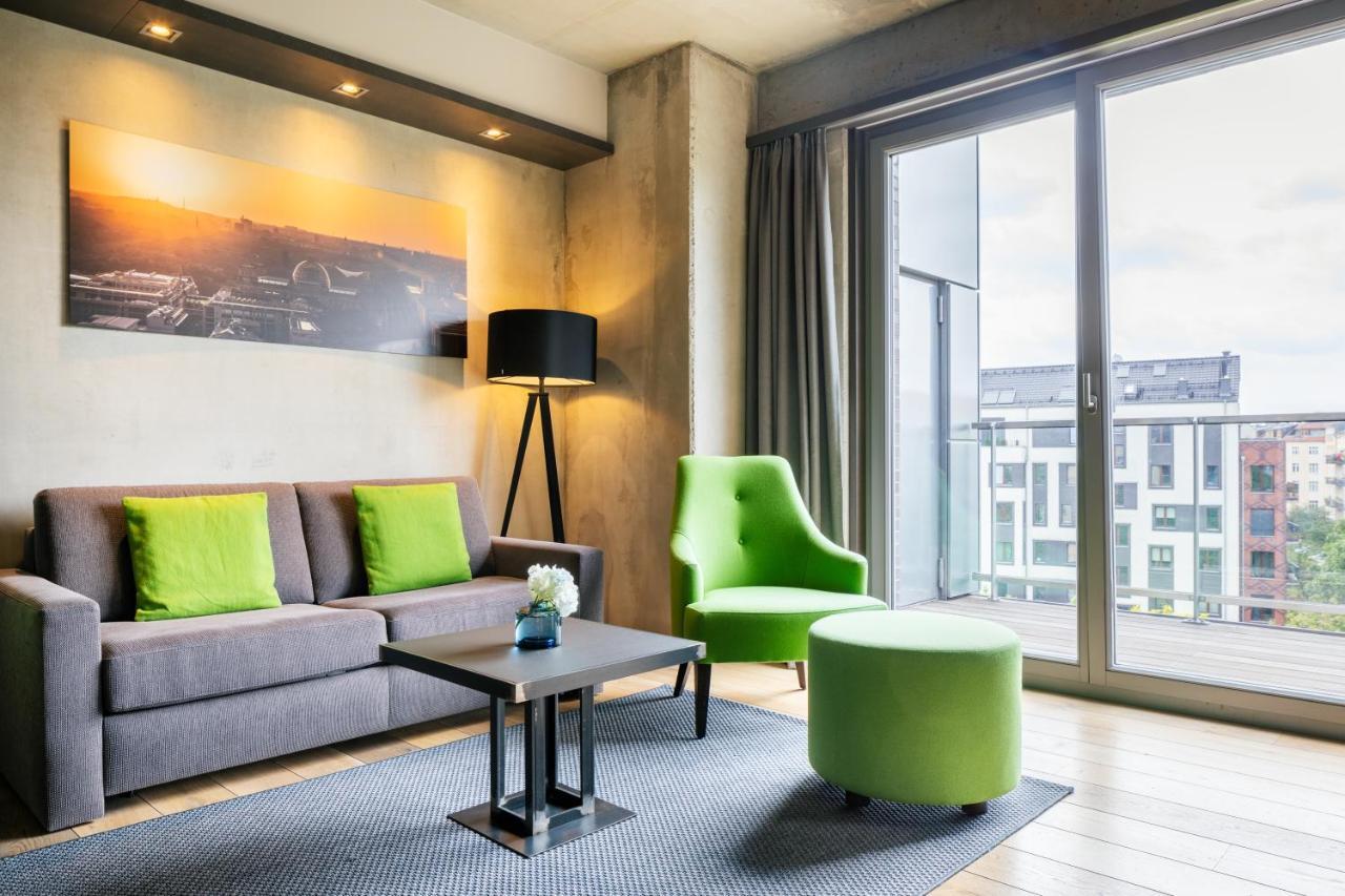 Downtown Mitte 4*