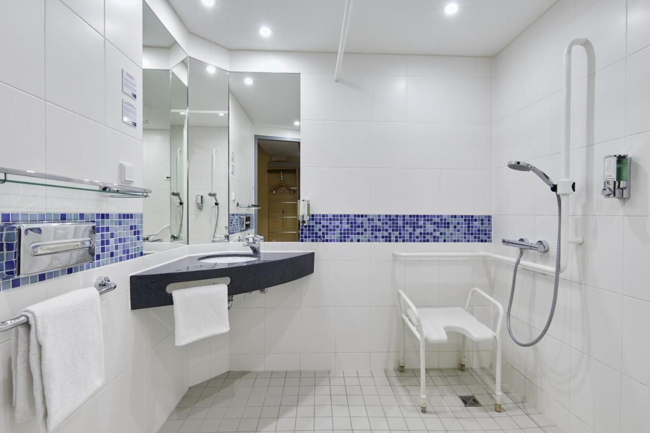 Express Centre West Hotel 3*
