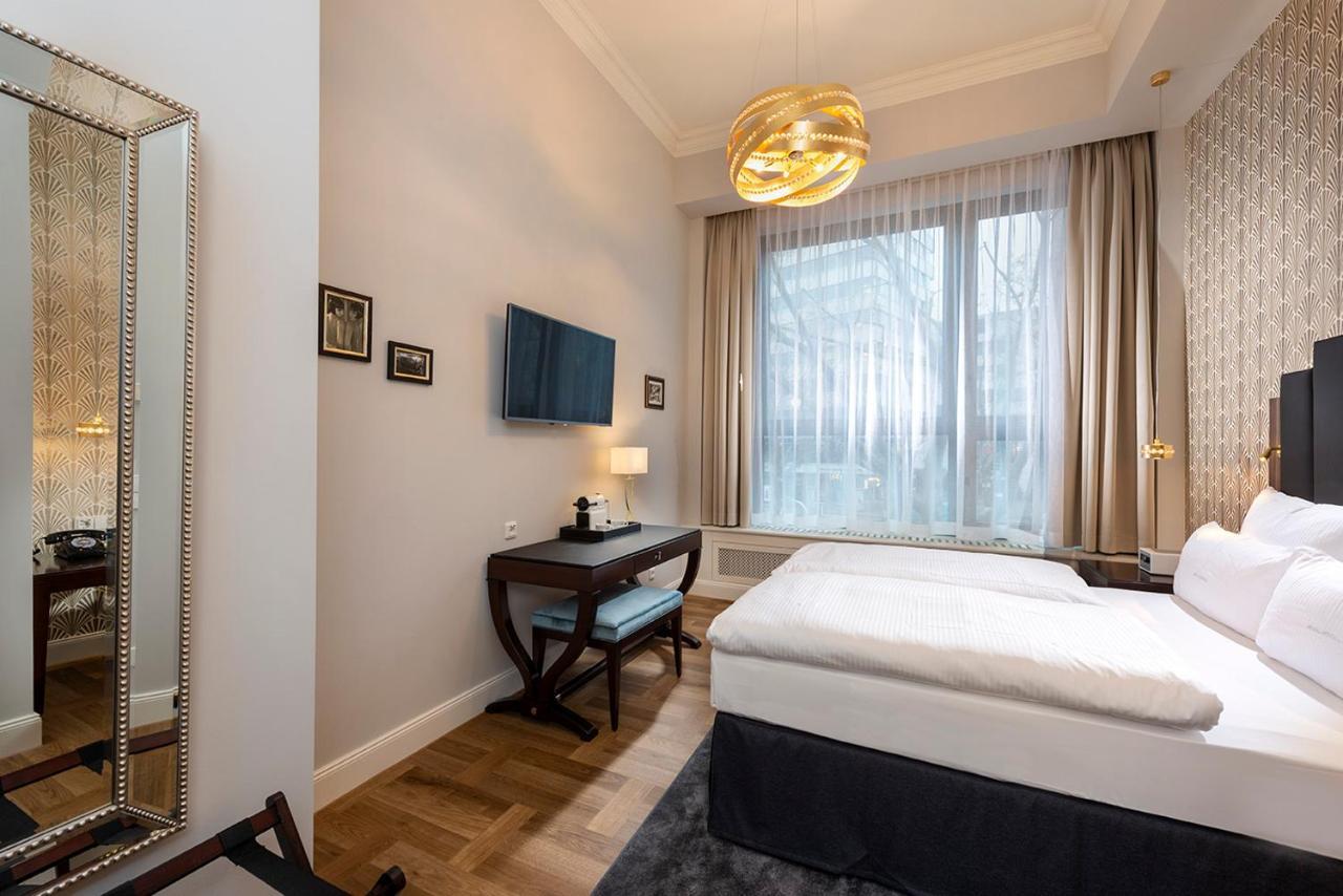 Mondial Am Kurfuerstendamm Hotel 4*