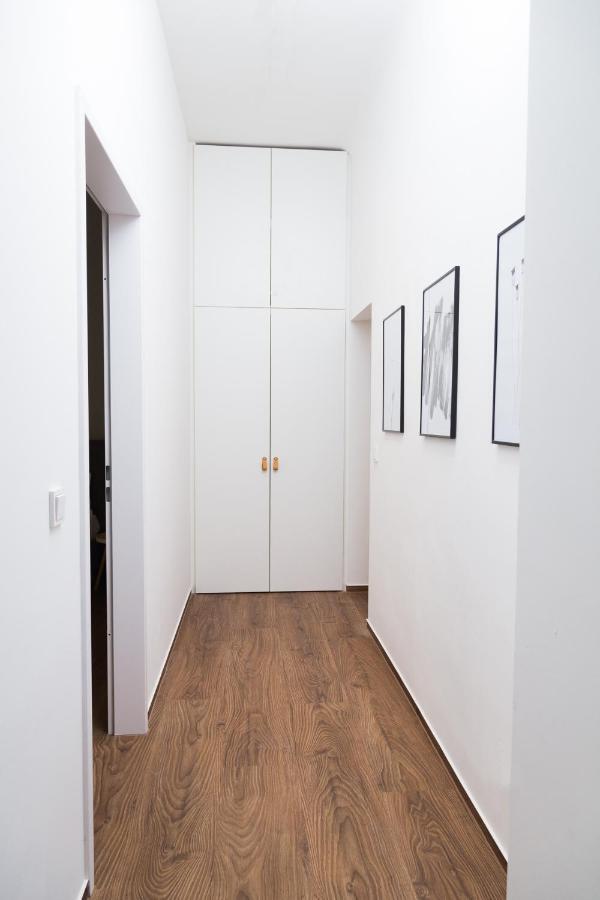 Bensimon Charlottenburg Apartment *