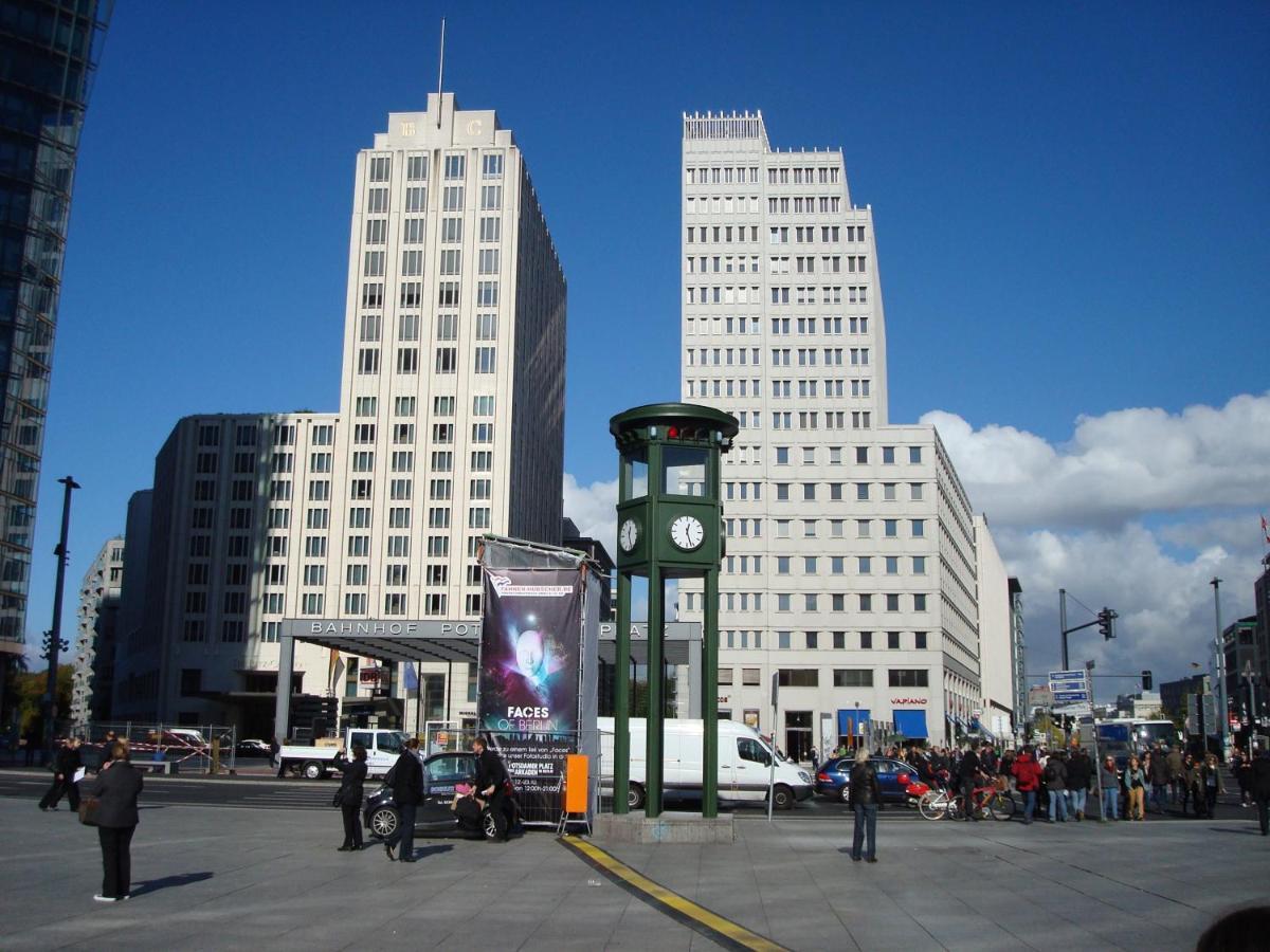 Holiday Near Central Station *