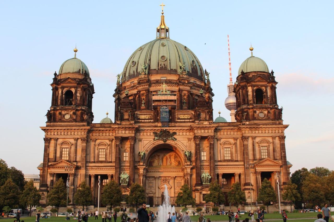 Holiday Near Central Station * Berlin