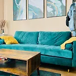 EastSide Apartment in Berlin with two rooms&kitchen including bathroom in a top location in Warschauer Straße