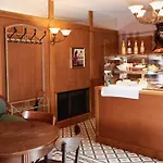Ballhaus Berlin Hostel