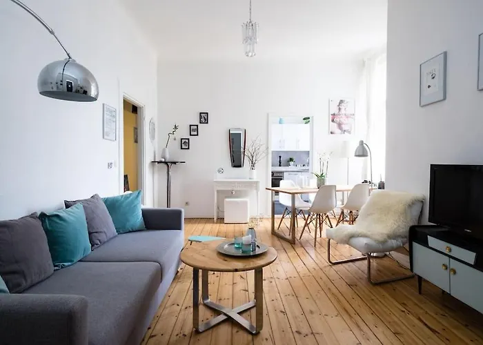 Valentina Apartment, Berlin Center!