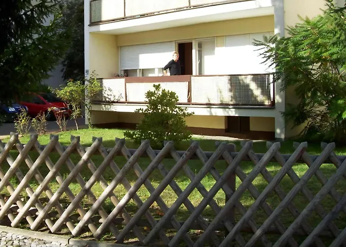 Stylische Ferienwohnung Mit Suedbalkon In Messenaehe