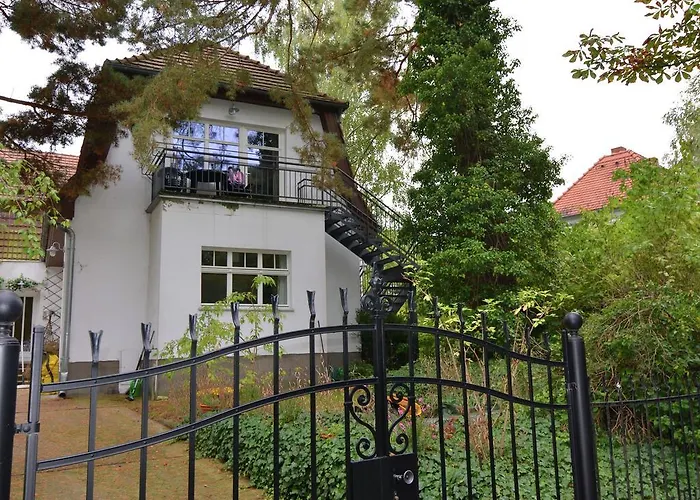 Striking Apartment Near Lake In Wannsee