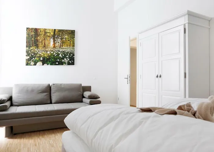 Sc 02 By Rockchair Apartments L Superhost Status L 4 Bedrooms Boxspringbeds 2 Bathrooms Balcony Elevator - Cozy Family & Business Flair Welcomes You!